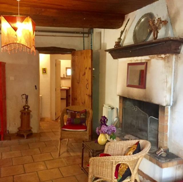 Mas Des Nabieres Bed & Breakfast Saint-Martial  Ngoại thất bức ảnh